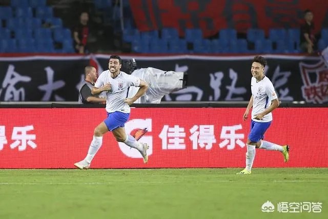 中超第17轮，小克鲁伊夫首秀，鲁能2-0重庆继续紧追国安，如何评价这场比赛？