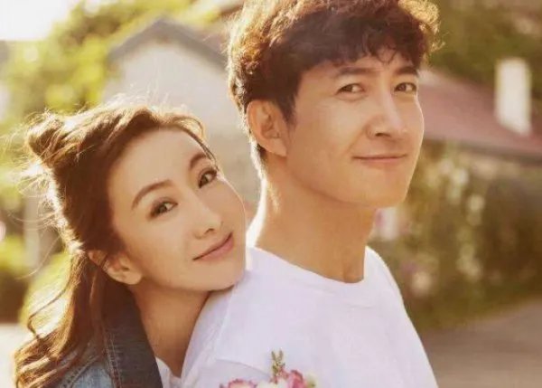 中国单身成年人口达2亿，可为什么在朋友圈秀恩爱的人还如此之多？