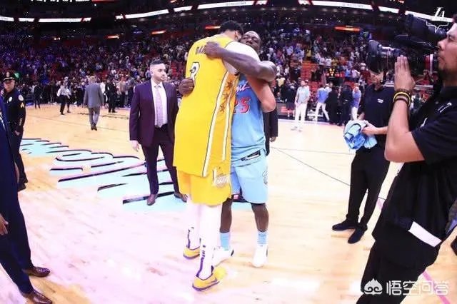 12月14日湖人拿下客场13连胜,同时终结热火主场11连胜,你怎么看?