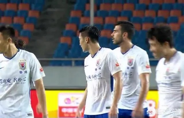 中超第17轮，小克鲁伊夫首秀，鲁能2-0重庆继续紧追国安，如何评价这场比赛？