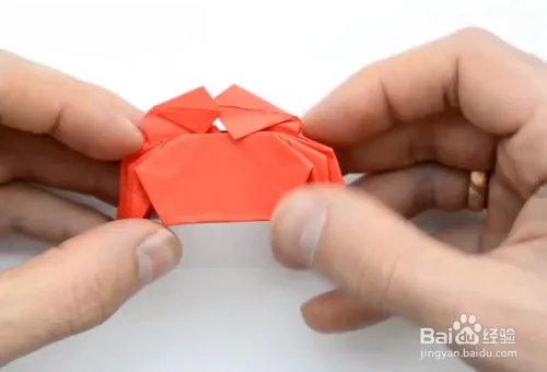 用一毛钱一张的彩纸如何折叠八脚大闸蟹