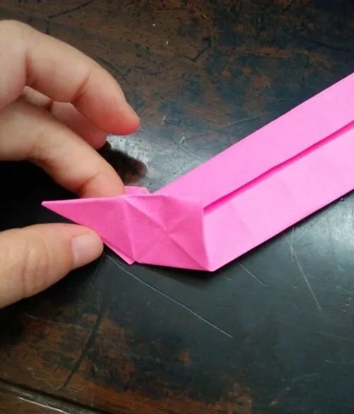 怎么用折纸制作糖果盒子