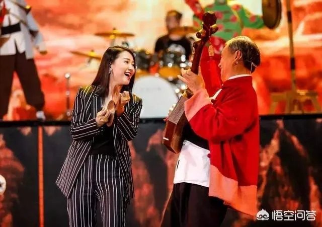 谭维维改编的摇滚《敢问路在何方》，为何大家反响如此强烈？