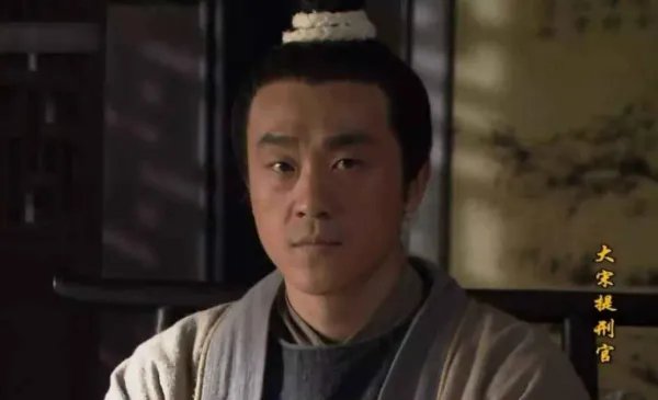 何冰主演的电视剧