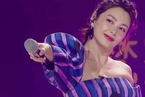 唯一不怵宁静的是张雨绮，两人把杜华怼翻，却让人好感度最高。后来怎样？