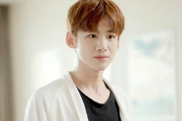 白敬亭称想加郭麒麟好友，他对郭麒麟有何看法？