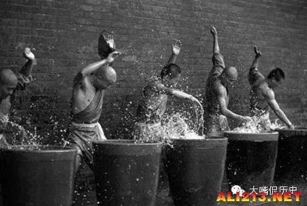 泰拳VS空手道VS中国功夫 盘点世界上的7大格斗武术