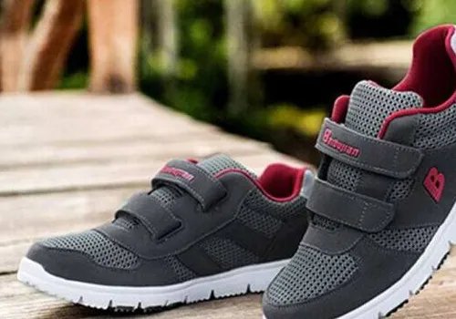 老人鞋什么牌子的好？