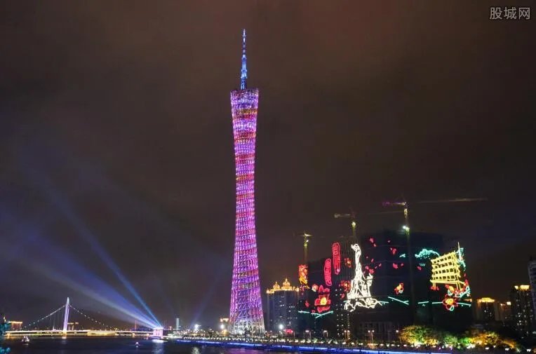 广州小蛮腰门票多少钱 广州小蛮腰有什么好玩的