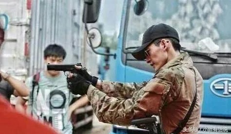 你觉得张翰为什么会无条件出演《战狼2》？