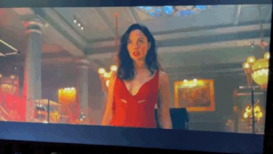 女子炒菜锅里炒出龙卷风 第二人称视角GTA的动态图