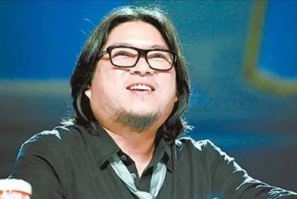 陆川晒出高晓松的近照，称其暴瘦到单薄，高晓松是如何瘦下来的？