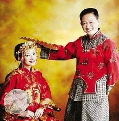 王志文妻子陈坚红照片曝光 模特出生身家上千万自任董事长