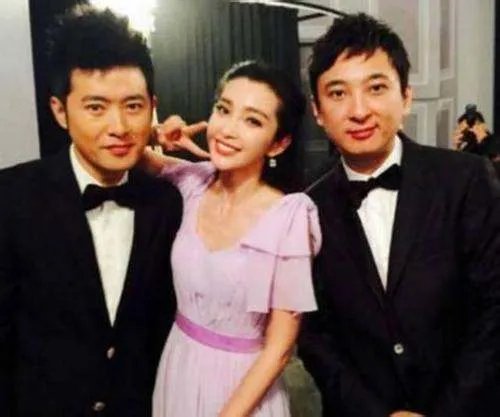 王思聪30岁生日轰趴将至，王思聪除了有钱，还有别的吗？