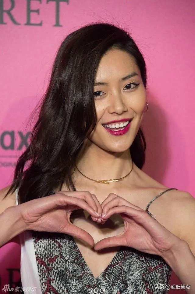 如何看待刘雯和蔻驰解约？会对刘雯的事业产生什么影响？