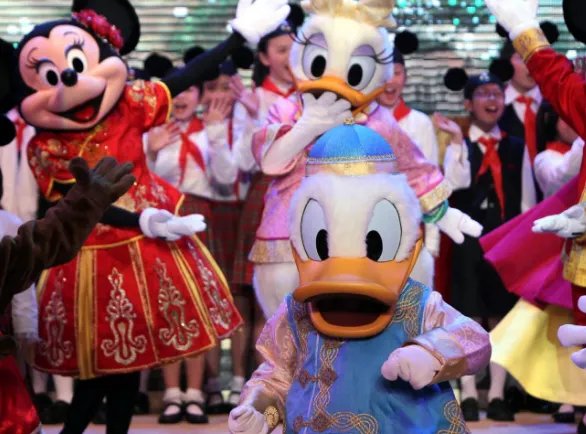 迪士尼裁近3万人，背后的原因是什么？