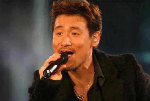 大家觉得张学友是一个怎么样的人，如何评价他？