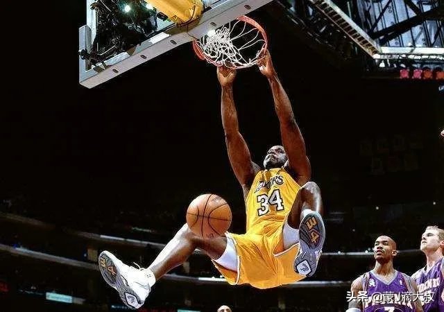 NBA中谁的内线脚步最好？