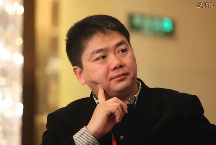 刘强东案监控流出 刘静尧身份照片父母是谁被揭