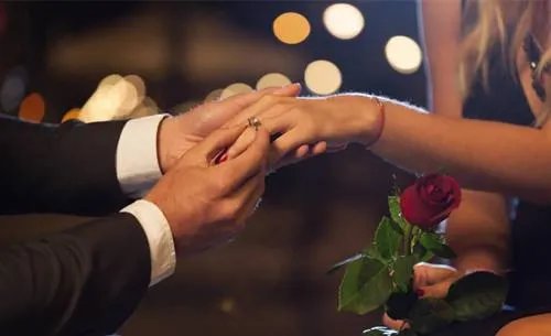 七夕送玫瑰花几朵好啊 恋爱中适合送什么花好