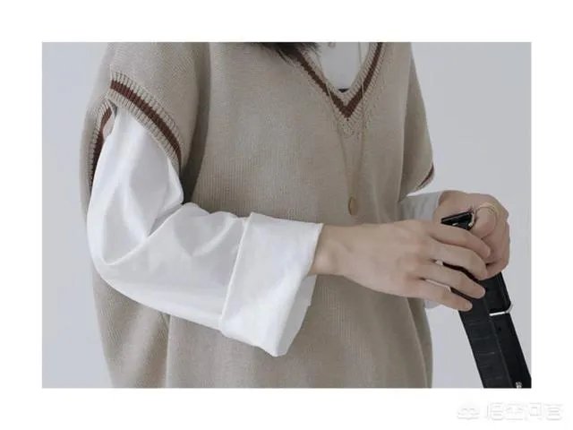 有哪些设计简单上身有气质的女装品牌？