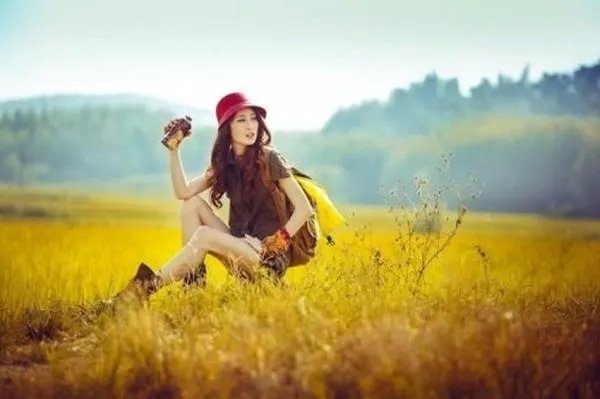 爱上一个不该爱的人怎么办？