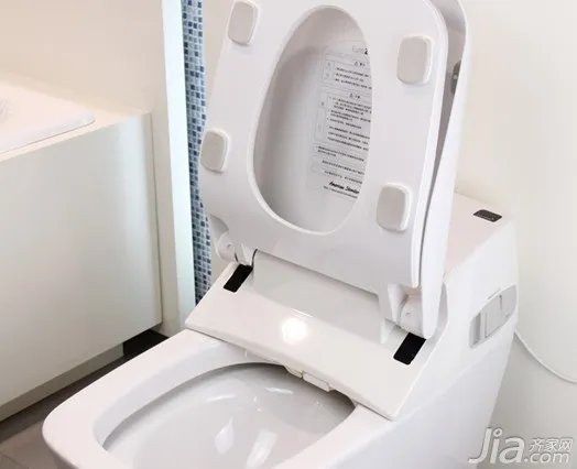 尽显土豪本色 6款奢华座便器给卫浴镀金