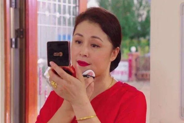 谢大脚扮演者于月仙因车祸去世，之后乡村爱情谢大脚会是谁来出演呢？