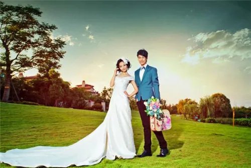 武汉婚纱摄影哪家好 拍婚纱照大概多少钱