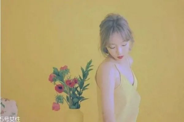 什么头发颜色显白 超显白的头发颜色