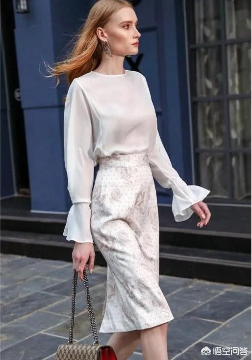 有哪些设计简单上身有气质的女装品牌？