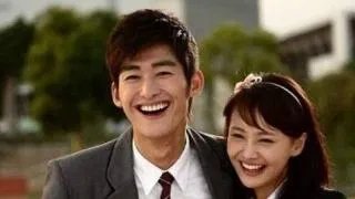 郑爽否认与张翰复合，为何两人会戴同样的戒指？