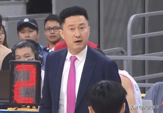 有没有比较著名的篮球教练却不会打球？