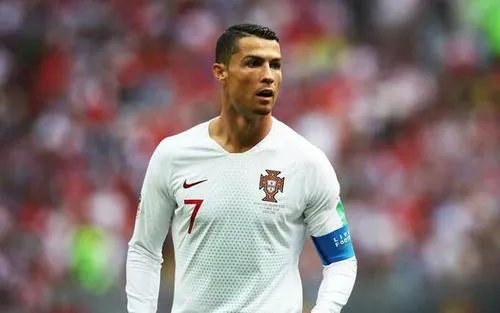 35岁C罗创尤文59年新纪录，这是什么情况？