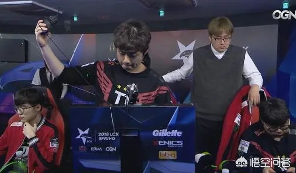 4月4号英雄联盟LCK赛区,KT三比一击败SKT,如何评价他们的表现?