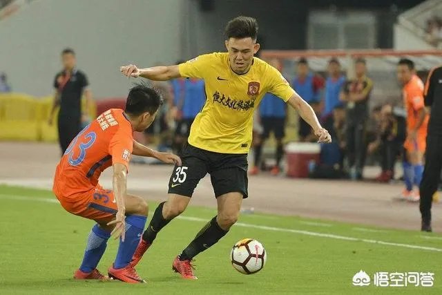 大邱球员疑似集体向恒大球员鞠躬，这是韩国足球文化还是在送别过气的亚冠冠军？