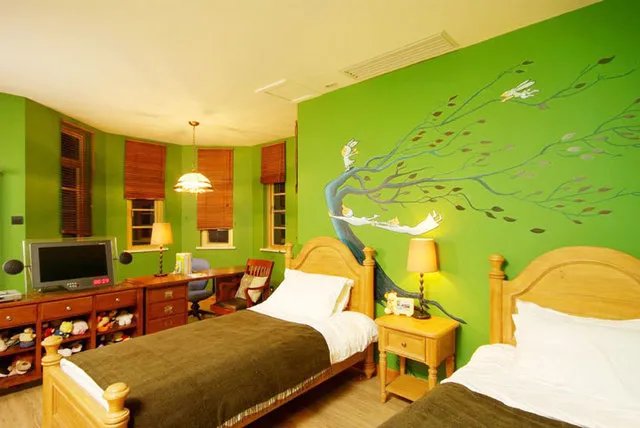 个性手绘墙，给卧室多加一些活力