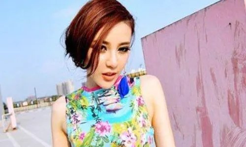 菱形脸适合什么发型？求推荐。