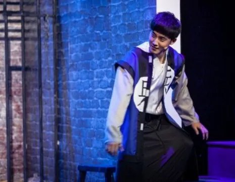 我们都爱笑张睿搞笑出演  惨遭爱笑兄妹整蛊