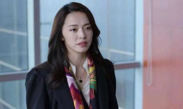 你觉着在娱乐圈中和谁关系最好?