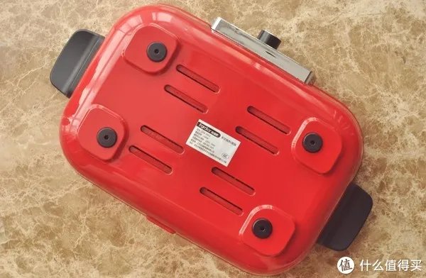 法迪欧网红锅测评：英伦格调功能全面，“美女江山”一锅全搞定