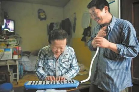 保鲜膜男孩18岁了是什么情况:保鲜膜男孩事件始末