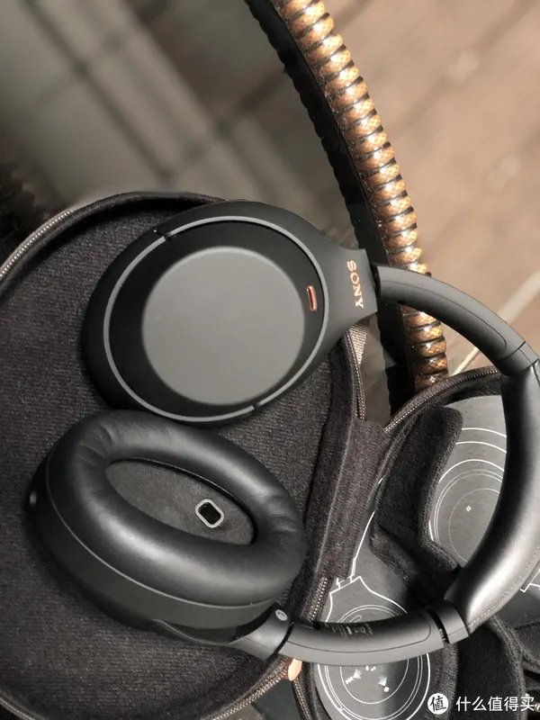 降噪耳机买什么?这款索尼WH-1000XM4音质简直不要太好