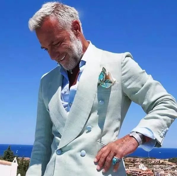 这位大叔没有90岁，值得你爱的不仅是肉体！