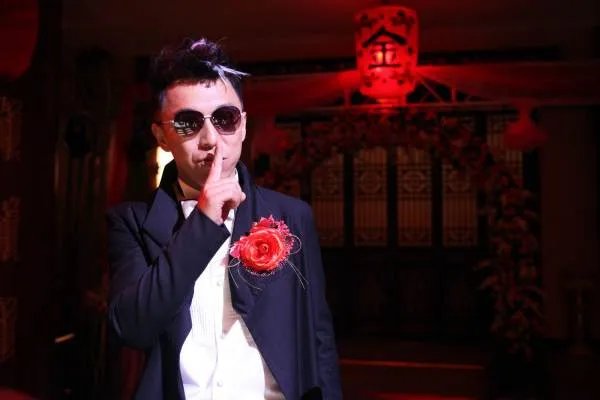 长相极为普通的黄渤,凭什么能在娱乐圈大红大紫?