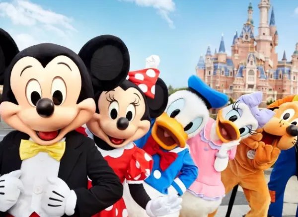 迪士尼裁近3万人，背后的原因是什么？