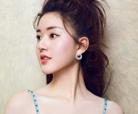 吴磊向赵露思炫耀，我身材是不是很好，赵露思的反应，太真实，咋回事？