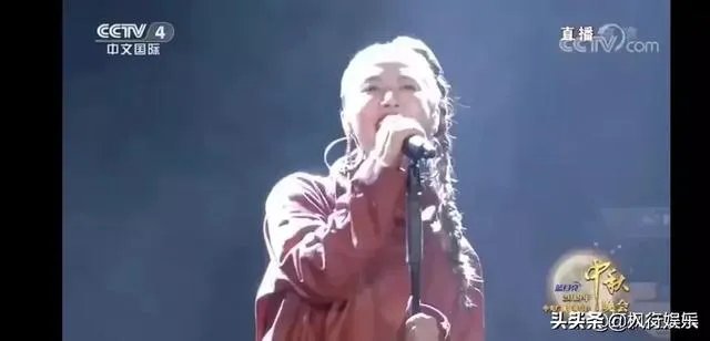 谭维维改编的摇滚《敢问路在何方》，为何大家反响如此强烈？