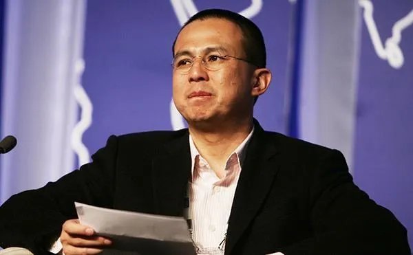 你怎样看待李泽楷的新欢？