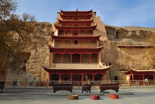 我们去莫高窟参观可以拍照吗 莫高窟的壁画能不能拍摄